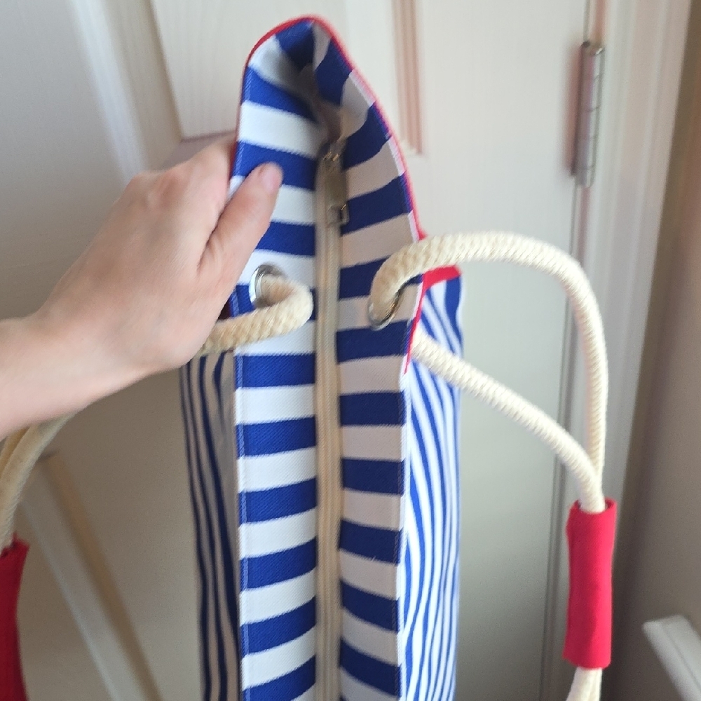 Red and Blue Striped Tote Bag NWOT - Picture 6 of 6